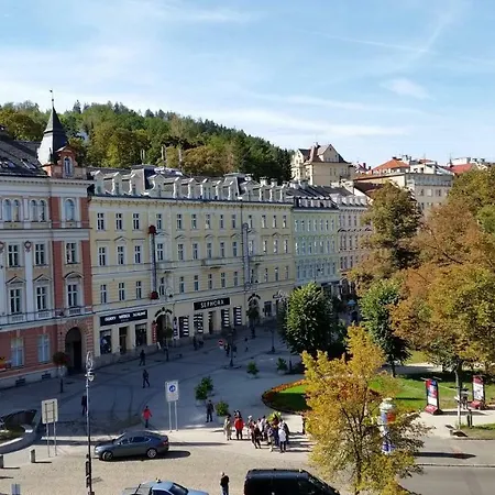 Apartment Centre Demio Karlovy Vary